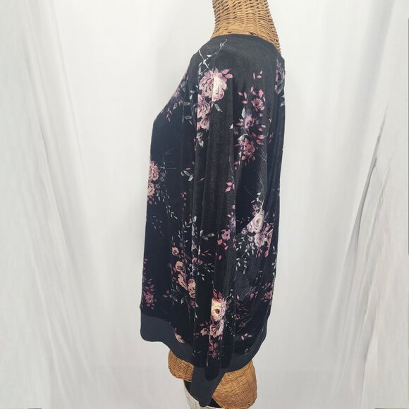 Torrid Black with Pink Floral Print, Velvet Like, Sweatshirt Size 1 TORRID (1X) - Picture 8 of 10